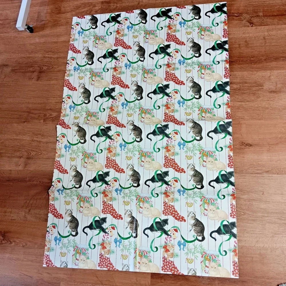 Current Kitties Super Size Christmas Gift Wrap 1987 Vintage 30x48 Sheet 2 Cards